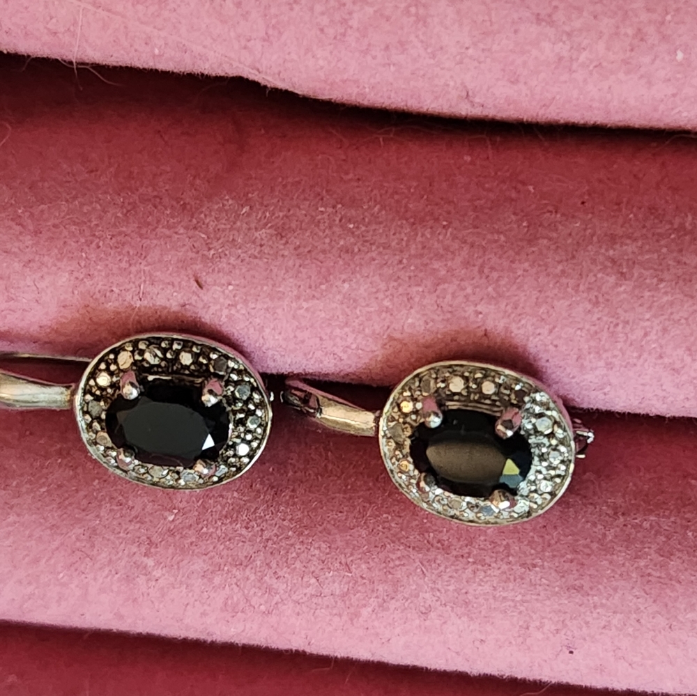 Black Spinel leverback earrings - Picture 2 of 4
